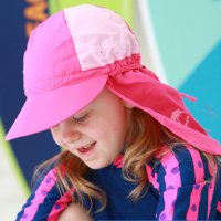 キッズ　子供服　男の子　女の子　水着　スイムウェア【海外ブランド】日よけ付きスイムキャップ