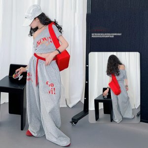 画像1: ＊子供服　女の子【海外ブランド】GOスェット